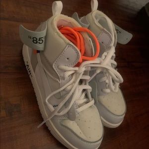 Kids Nike 1’s size 2y. Off white